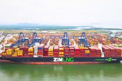 Cảng Sài Gòn-SSA đón chuyến tàu container LNG đầu tiên kết nối Bờ Đông nước Mỹ