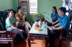 Công đoàn Việt Nam dành 100 tỷ đồng hỗ trợ người lao động mắc bệnh hiểm nghèo