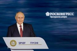 Trước thềm SPIEF, &ocirc;ng Putin khẳng định vai tr&ograve; của Nga trong hệ thống kinh tế to&agrave;n cầu
