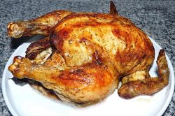 Chú rể 28 tuổi tử vong sau khi ăn thịt gà thừa