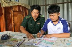Vĩnh Long: Những đứa trẻ được nuôi lớn tại đồn biên phòng