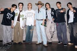 Hàn Quốc mạnh tay với nạn 'chặt chém' trước thềm concert BTS