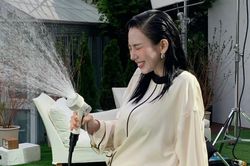 Karina (aespa) khoe vẻ ngoài tinh nghịch khiến fan thích thú