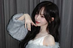 Liz (IVE) 'đốn tim' người hâm mộ với loạt ảnh xinh như búp bê