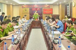 Thúc đẩy chi trả an sinh xã hội không dùng tiền mặt