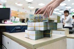 Lãi suất khó giảm trong khoảng 3 tháng tới?