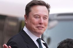 Lương thưởng 1 năm của CEO Mỹ bằng thu nhập 200 năm của nhân viên