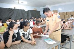 Bắc Ninh: Đào tạo kỹ năng lái xe an toàn cho hàng trăm công nhân