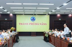 Bộ trưởng Hoàng Minh Sơn: Đà Nẵng cần trở thành hình mẫu phát triển giáo dục