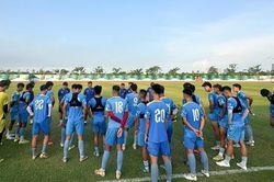 U19 Việt Nam rèn quân dưới nắng nóng 32 độ C: Thử thách đầu tiên tại Indonesia