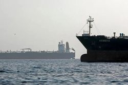 Mỹ - Iran tiến gần thỏa thuận gia hạn ngừng bắn, eo biển Hormuz có thể mở cửa trở lại