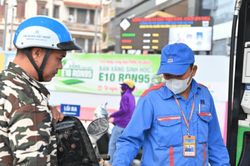Lãnh đạo Bộ Công Thương lý giải lộ trình chuyển đổi xăng E10