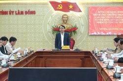 Ph&oacute; B&iacute; thư Thường trực Tỉnh ủy L&acirc;m Đồng Đặng Hồng Sỹ l&agrave;m việc với Văn ph&ograve;ng Tỉnh ủy