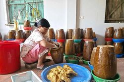 Giữ 'hồn đất, vị quê' qua nghề làm cá thính truyền thống