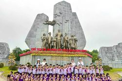 Để trẻ kính yêu và biết ơn Bác Hồ