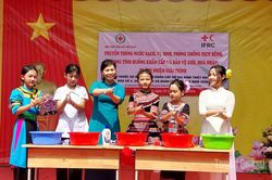 Nâng cao kiến thức nước sạch, vệ sinh cho học sinh xã Linh Hồ
