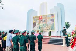 Bàn giao Khu Di tích 'Bác Hồ với ngành Quân giới Việt Nam'