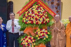 Chủ tịch Quốc hội Trần Thanh Mẫn thăm Đức Pháp chủ cùng lãnh đạo GHPGVN nhân Đại lễ Phật đản Phật lịch 2570