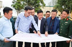 Rốt ráo gỡ vướng giải phóng mặt bằng dự án sân bay Vinh