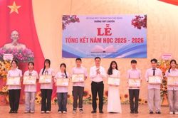 Trường THPT Chuyên tổng kết năm học 2025 - 2026