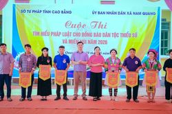 X&atilde; Nam Quang tổ chức Cuộc thi t&igrave;m hiểu ph&aacute;p luật cho đồng b&agrave;o d&acirc;n tộc thiểu số