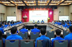 Phát huy vai trò, trí tuệ của tuổi trẻ trong tham gia xây dựng, phổ biến, giáo dục pháp luật
