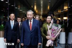 Tổng Bí thư, Chủ tịch nước Tô Lâm và Phu nhân bắt đầu thăm Cấp Nhà nước tới Singapore