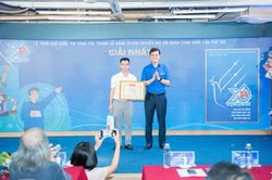 Trao giải Cuộc thi Sáng tác tranh cổ động, tuyên truyền Đại hội Đoàn toàn quốc lần thứ XIII