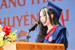 Nữ sinh Ngoại thương 'rẽ ngang' thành thủ khoa AI Bách khoa Hà Nội