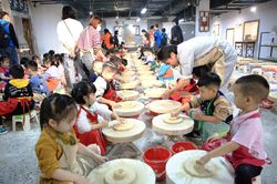 Điểm vui chơi dịp hè cho trẻ em tại Hà Nội: Đổi mới để khai thác hiệu quả tiềm năng