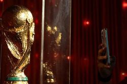 Bắc Mỹ siết kiểm soát Ebola trước thềm World Cup
