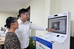 Phường Tùng Thiện đẩy mạnh chuyển đổi số, phát triển khoa học công nghệ