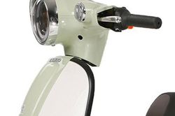 Xe máy điện giá siêu rẻ chỉ 17,6 triệu đồng nhập khẩu về Việt Nam kiểu dáng cổ điển, công nghệ tân tiến cực hợp với chị em phong cách điệu đà