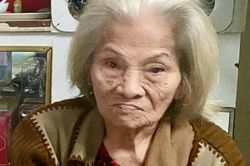 Mẹ nghệ sĩ Thương Tín qua đời
