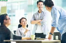 Đi làm nhiều năm mới hiểu: Có 4 kiểu đồng nghiệp càng thân càng giúp bạn tiến xa