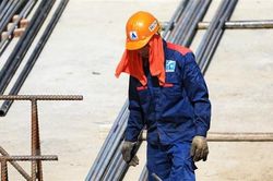 Làm việc ngoài trời dưới thời tiết nắng nóng cần lưu ý 6 điều sau