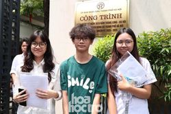 Đề Văn thi vào lớp 10 Hà Nội: Sĩ tử 'thở phào', đánh giá vừa sức dễ lấy điểm