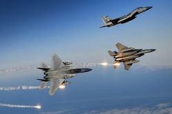 Mỹ mua loạt tiêm kích hạng nặng F-15EX Eagle II: 'Xe tải bay' gánh vác phòng thủ tên lửa nội địa