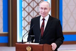 Ông Putin họp báo từ Kazakhstan, nói về Ukraine và NATO