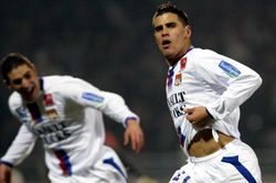 Cầu thủ từng 3 lần vô địch Ligue 1 đột ngột qua đời
