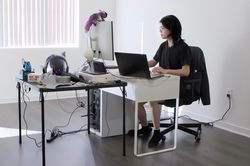 Lối sống khắc khổ, không mua ôtô của kỹ sư Meta lương 300.000 USD