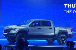 Thaco chính thức mở bán Ram và Jeep, giá cao nhất 5,499 tỷ đồng