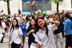Gần 125.000 thí sinh Hà Nội thi môn đầu tiên vào lớp 10