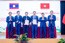 Việt Nam - Lào thúc đẩy triển khai tuyến đường sắt chiến lược