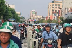 Đề xuất lộ trình, mức hỗ trợ chuyển đổi xe xăng sang điện, năng lượng xanh tại TPHCM