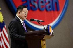 Tổng Thư ký Kao Kim Hourn: ASEAN không muốn rơi vào thế chọn bên