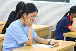 Đề thi và đáp án môn Tiếng Anh vào lớp 10 tại Hà Nội năm 2026 mã đề chẵn
