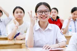 Đề thi môn Tiếng Anh vào lớp 10 tại Hà Nội năm 2026