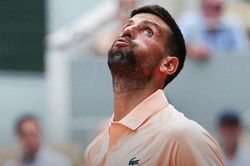 Djokovic nối gót Sinner rời Roland Garros: Nole vỡ mộng Grand Slam 25
