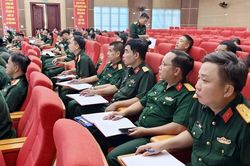 VKSQS khu vực 42 phối hợp tuyên truyền, phổ biến, giáo dục pháp luật tại Bộ Chỉ huy quân sự TP Huế